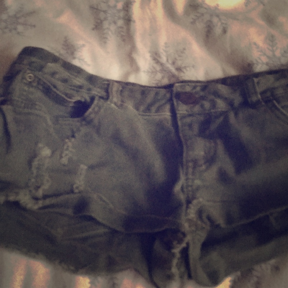 Short shorts